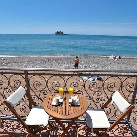 Beach House Petrovac Kültér fotó